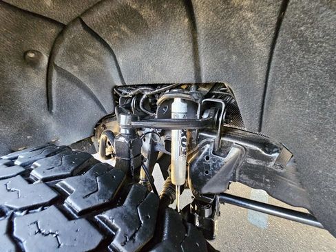 Used 2015 Chevrolet Silverado 2500 W/T image 27