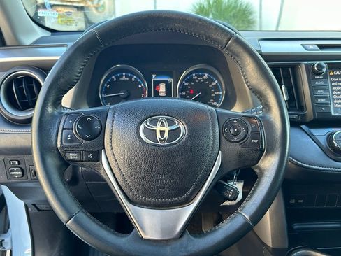 Used 2016 Toyota RAV4 XLE FWD image 17