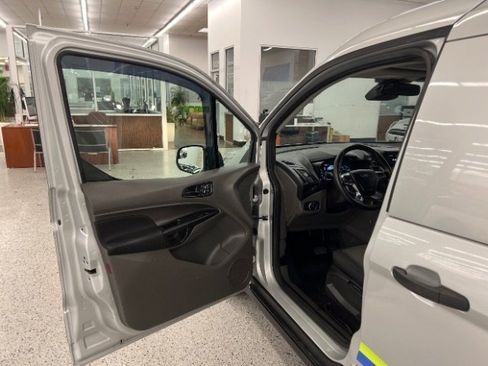 Used 2019 Ford Transit Connect XL image 22