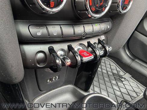 Used 2018 MINI Cooper S image 33