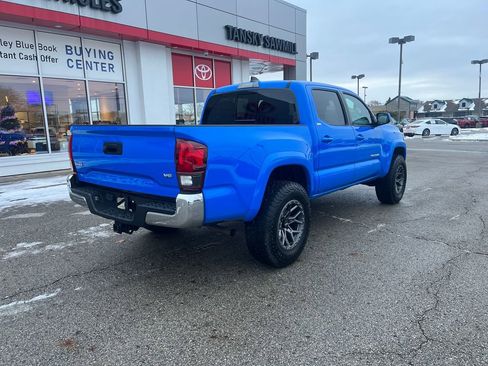 Certified 2021 Toyota Tacoma SR5 image 5