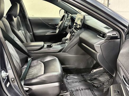Used 2021 Toyota Venza XLE w/ Carpet Mat Package (TMS) AWD/4WD image 28