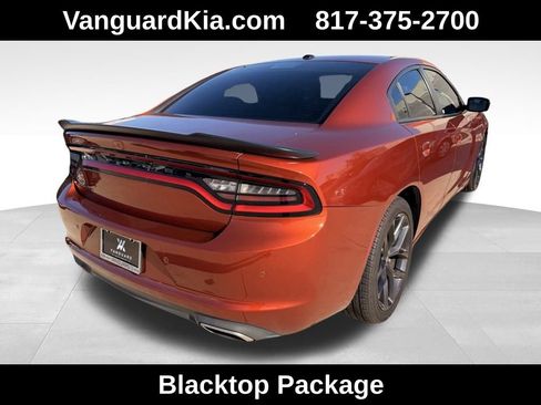 Used 2021 Dodge Charger SXT w/ Blacktop Package image 4