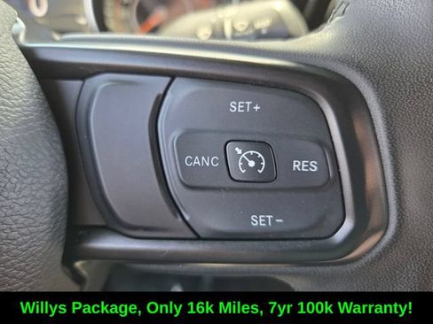 Used 2023 Jeep Gladiator Sport AWD/4WD image 29