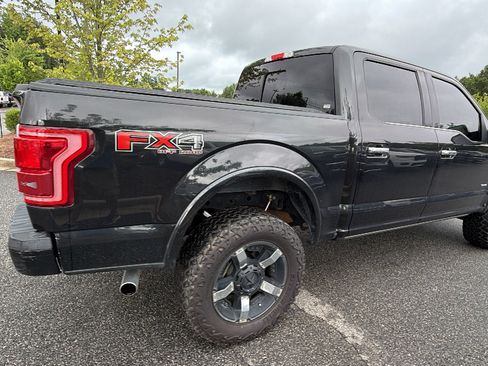 Used 2015 Ford F150 Platinum w/ Equipment Group 701A Luxury AWD/4WD image 8