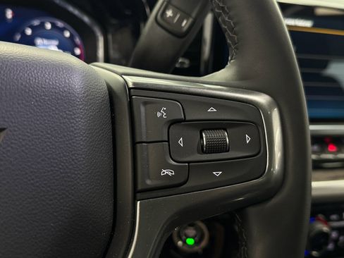 Used 2025 Chevrolet Silverado 2500 LTZ w/ LTZ Convenience Package AWD/4WD image 24