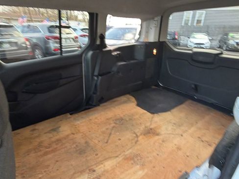 Used 2018 Ford Transit Connect XLT image 13