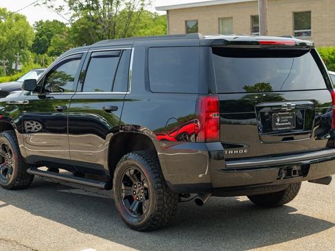 Used 2019 Chevrolet Tahoe LS w/ Enhanced Driver Alert Package AWD/4WD image 5