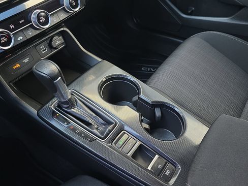 Certified 2022 Honda Civic LX image 26