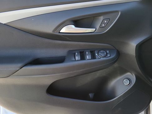 New 2026 Buick Envista Sport Touring w/ Convenience I Package FWD image 6