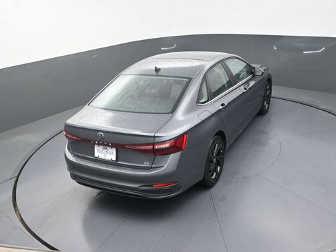 New 2026 Volkswagen Jetta SE FWD image 19