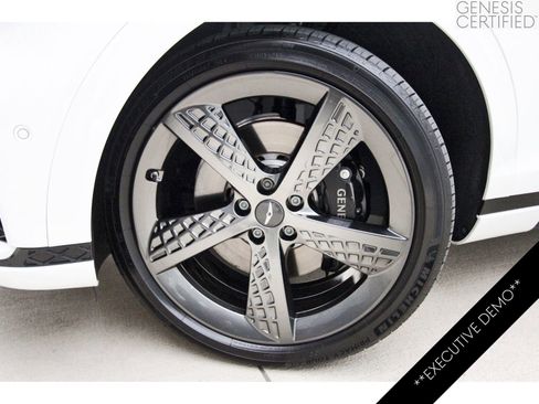 Used 2025 Genesis GV70 2.5T Sport Prestige w/ Sport Prestige Package image 34