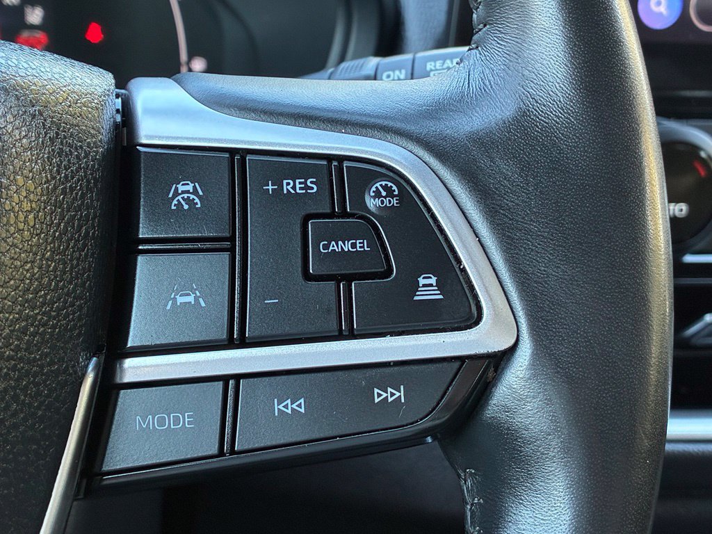 Used 2024 Toyota Grand Highlander AWD image 23