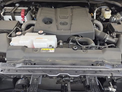 Used 2025 Toyota Tundra 1794 Edition AWD/4WD image 32