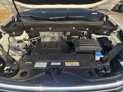 New 2026 Volkswagen Atlas Peak Edition AWD/4WD image 35