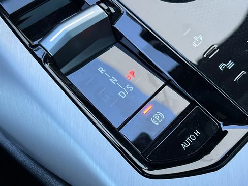 New 2026 BMW X3 xDrive30 w/ Premium Package image 17