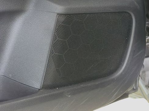 Used 2025 Nissan Sentra S image 21