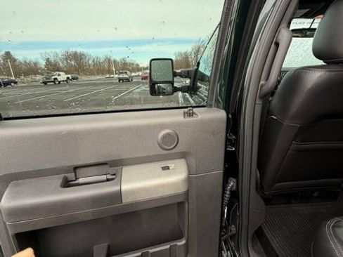 Used 2012 Ford F250 Lariat w/ Chrome Pkg image 20