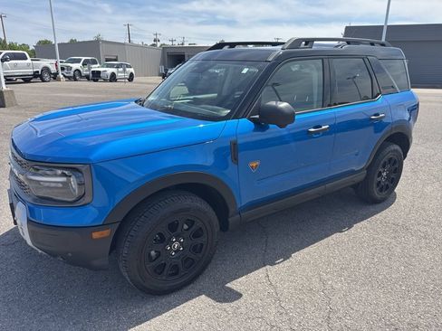 Used 2025 Ford Bronco Sport Badlands w/ Badlands Tech Package AWD/4WD image 2