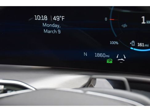 Certified 2026 Cadillac Vistiq Platinum image 21