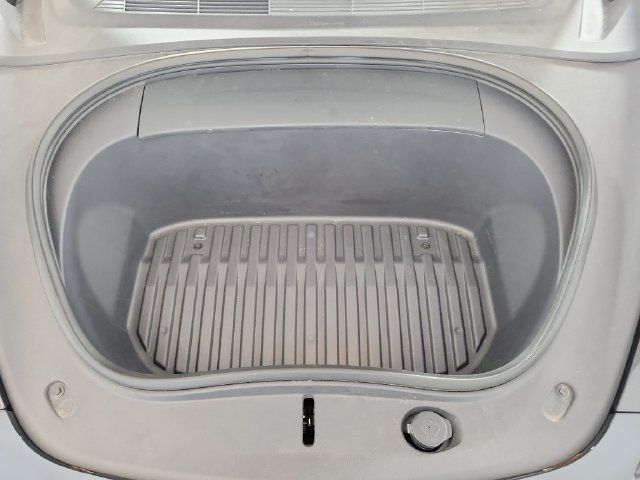 Used 2024 Tesla Model 3 Long Range RWD image 12