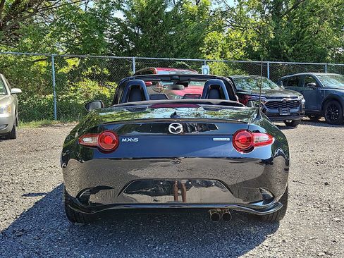 Used 2023 MAZDA MX-5 Miata Club w/ Brembo/BBS Recaro Package RWD image 5