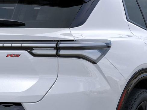 New 2026 Chevrolet Equinox EV RS image 11