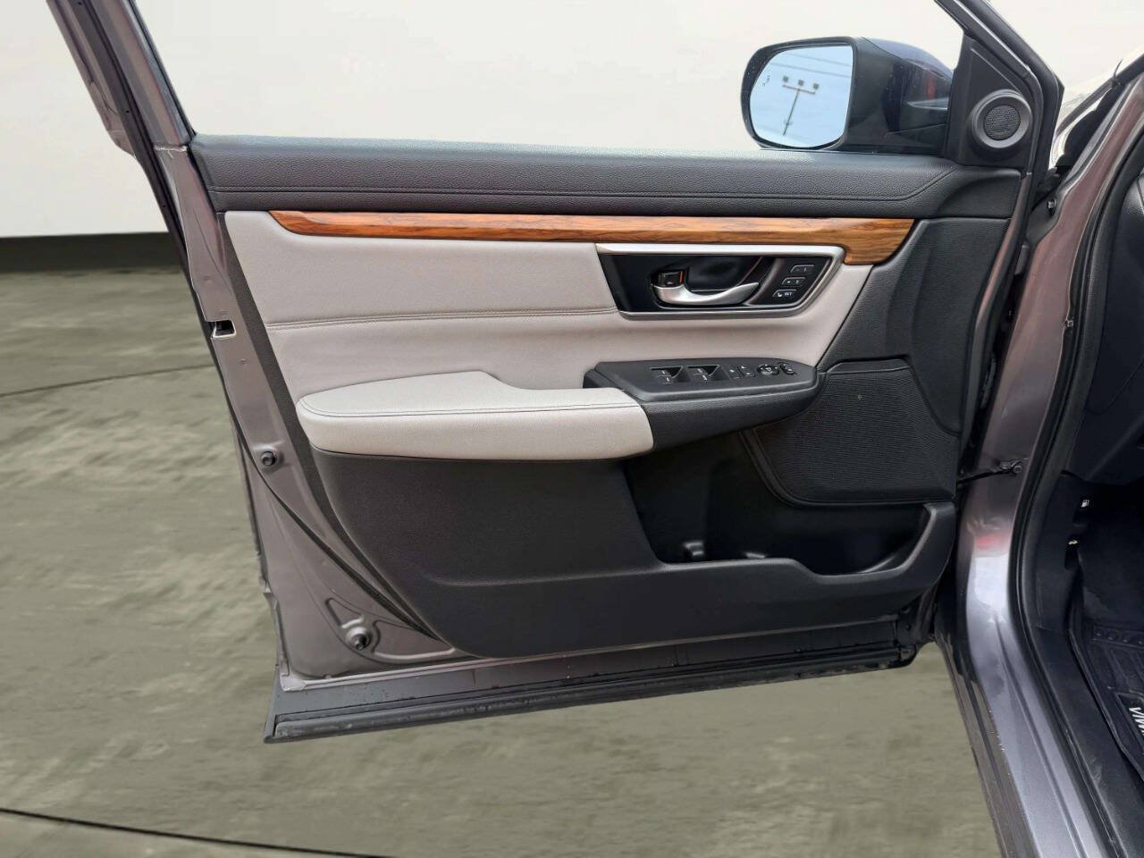 Used 2018 Honda CR-V EX-L image 18