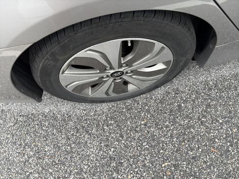 Used 2013 Hyundai Sonata Limited image 16