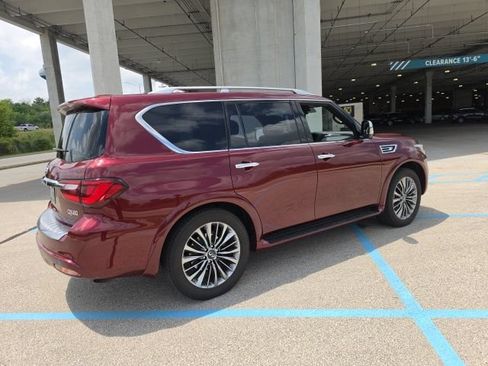 Used 2021 INFINITI QX80 Sensory w/ All-Season Package AWD/4WD image 4