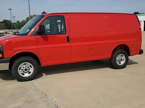 New 2025 GMC Savana 2500 w/ Driver Convenience Package image 5