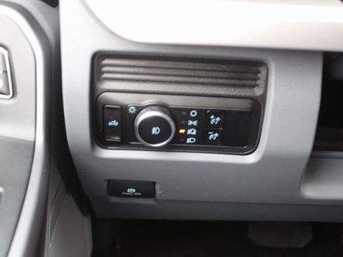 Used 2025 Ford F250 XLT image 26