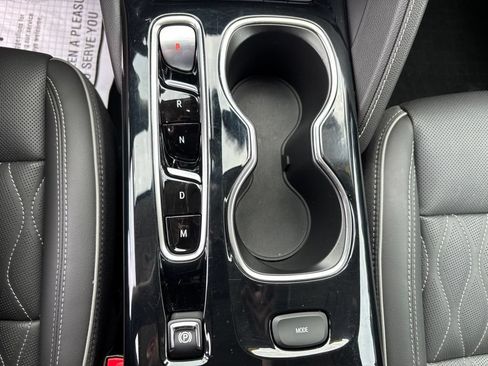 Used 2022 Buick Envision Avenir w/ Technology Package II AWD/4WD image 25