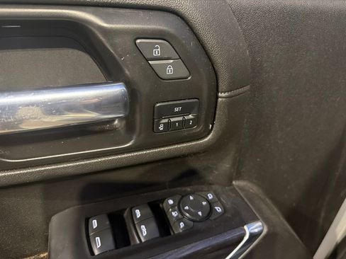 Used 2022 Chevrolet Silverado 2500 LTZ w/ LTZ Texas Edition AWD/4WD image 16