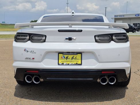 Used 2023 Chevrolet Camaro ZL1 RWD image 4