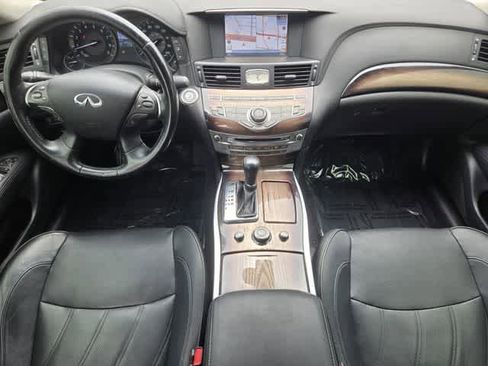 Used 2015 INFINITI Q70 L 3.7 w/ Deluxe Touring Package RWD image 9