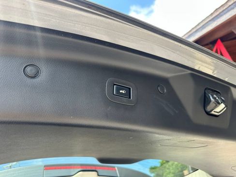 Used 2019 Nissan Armada Platinum w/ Captain's Chairs Package AWD/4WD image 11