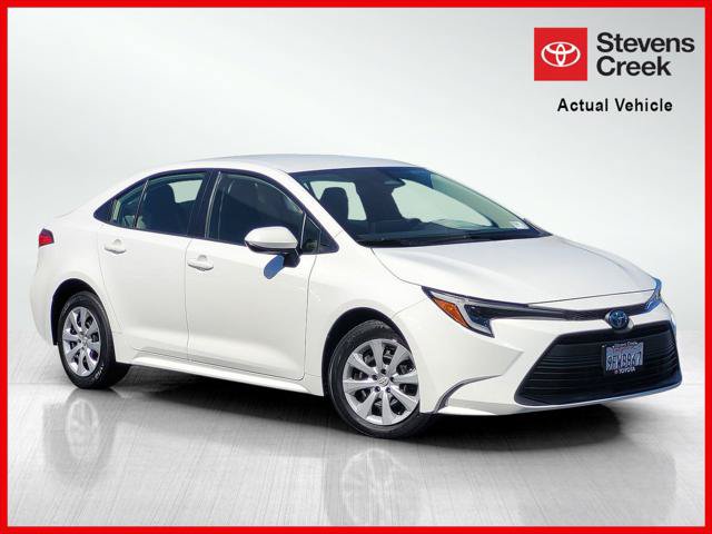 Certified 2023 Toyota Corolla LE FWD image 1