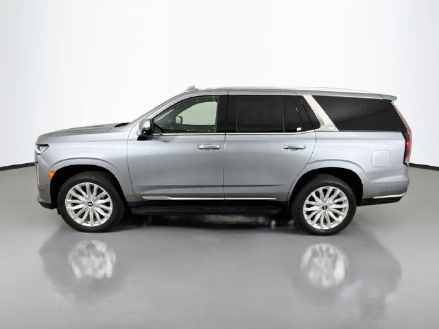 Used 2024 Cadillac Escalade Luxury AWD/4WD image 4