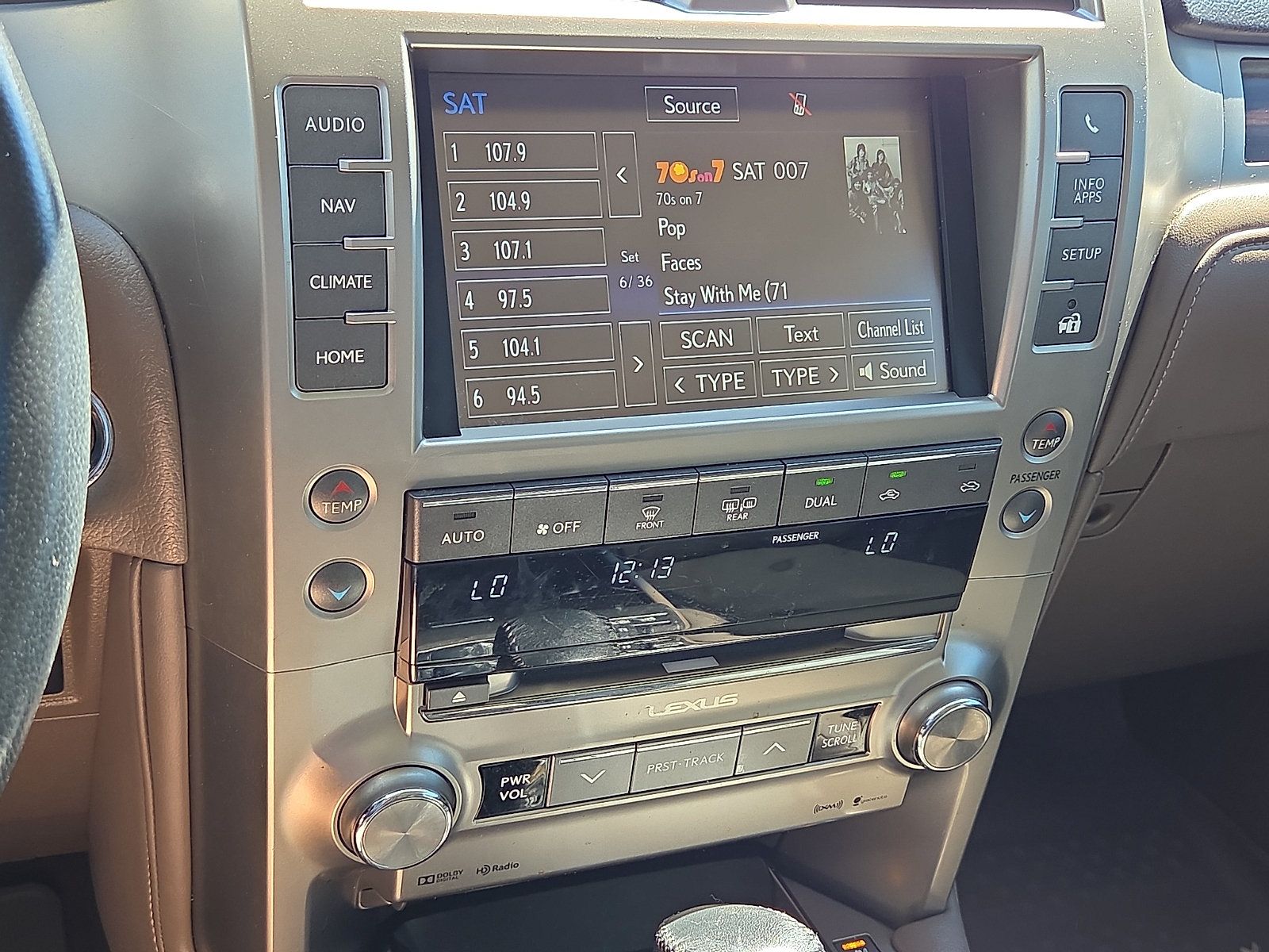 Used 2018 Lexus GX 460 w/ Navigation Package AWD/4WD image 16