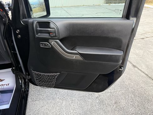 Used 2016 Jeep Wrangler Unlimited Sport w/ Quick Order Package 24S image 26