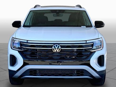New 2026 Volkswagen Atlas Peak Edition AWD/4WD image 3