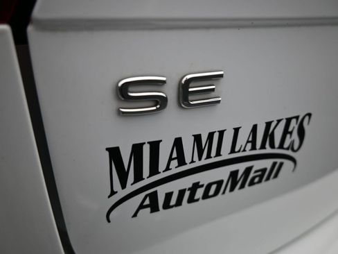 Used 2022 Volkswagen Tiguan SE image 41