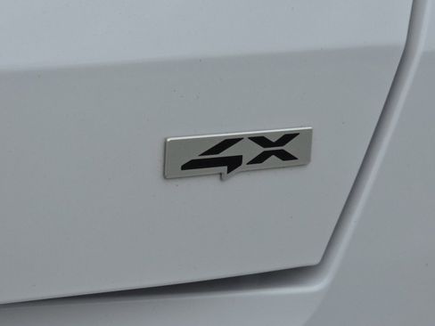 Used 2023 Kia Sorento SX AWD/4WD image 11