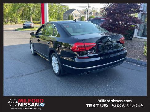 Used 2016 Volkswagen Passat 1.8T SE FWD image 3