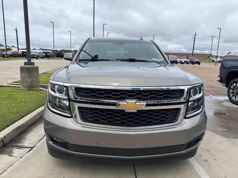 Used 2019 Chevrolet Tahoe LT RWD image 2