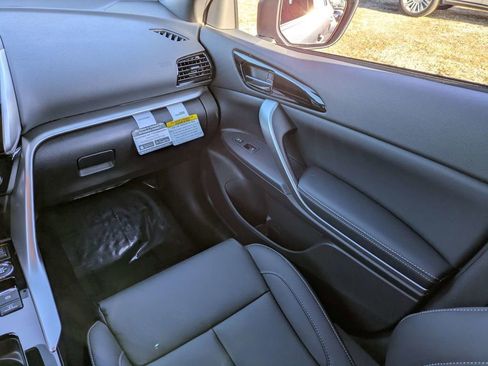 New 2026 Mitsubishi Eclipse Cross SEL AWD/4WD image 17