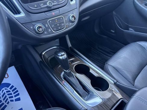 Used 2018 Chevrolet Malibu Premier w/ Premier Sun and Wheel Package FWD image 77