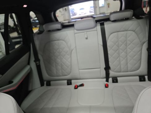 Used 2025 BMW X5 xDrive40i w/ M Sport Package AWD/4WD image 34