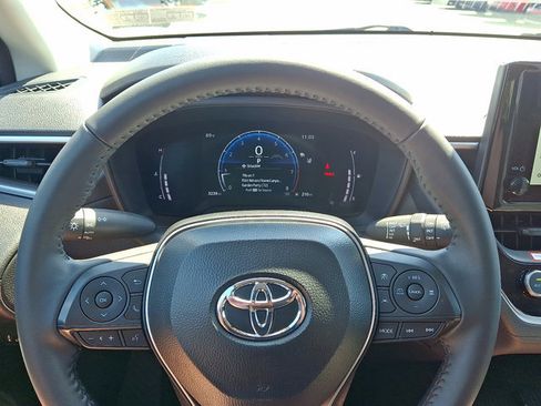 Used 2026 Toyota Corolla Cross LE w/ Moonroof Package AWD/4WD image 19